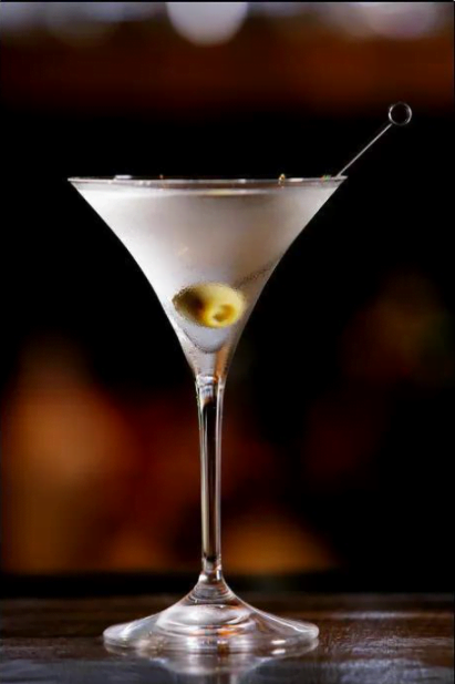 雞尾酒中的最佳杰作馬天尼被譽(yù)為雞尾酒之王,這幾款你喝過(guò)嗎